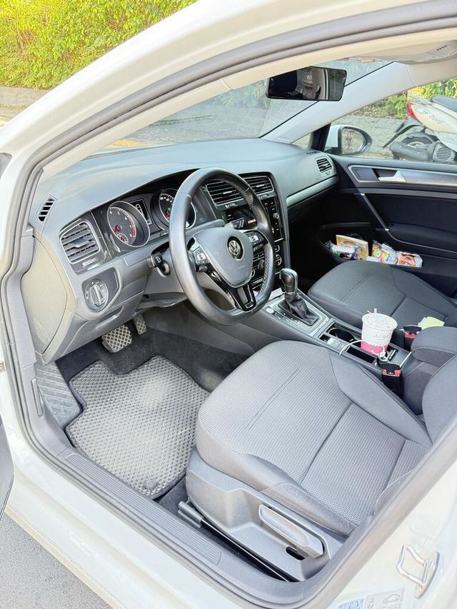 VOLKSWAGEN福斯 GOLF  第10張相片