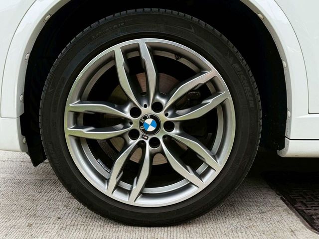 BMW寶馬 X4 XDRIVE20I  第9張相片