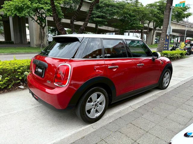 MINI迷你 MINI 5-DOOR  第5張相片