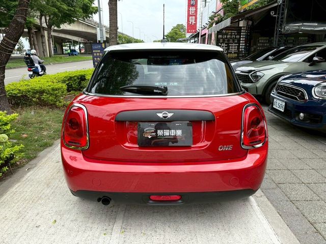 MINI迷你 MINI 5-DOOR  第6張相片
