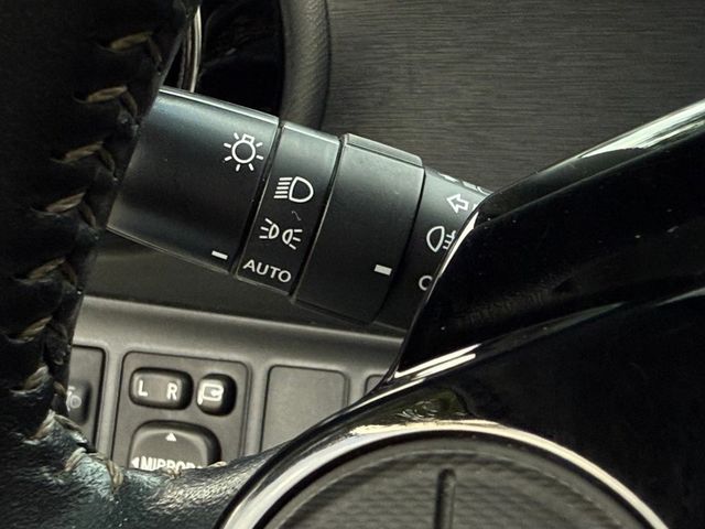 TOYOTA豐田 PRIUS C  第13張相片