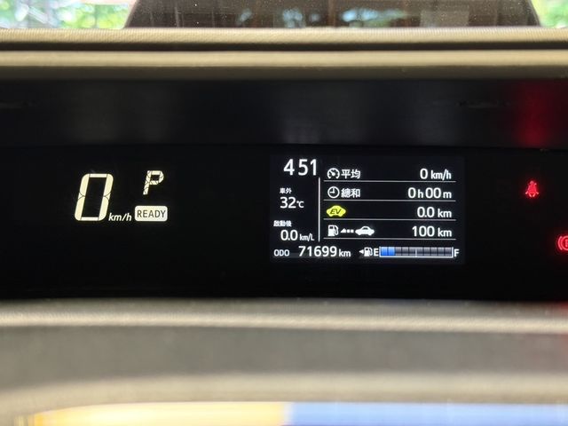TOYOTA豐田 PRIUS C  第16張相片