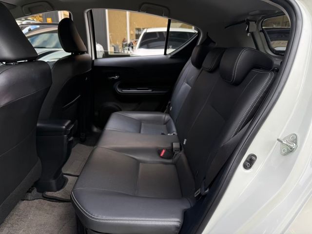 TOYOTA豐田 PRIUS C  第18張相片