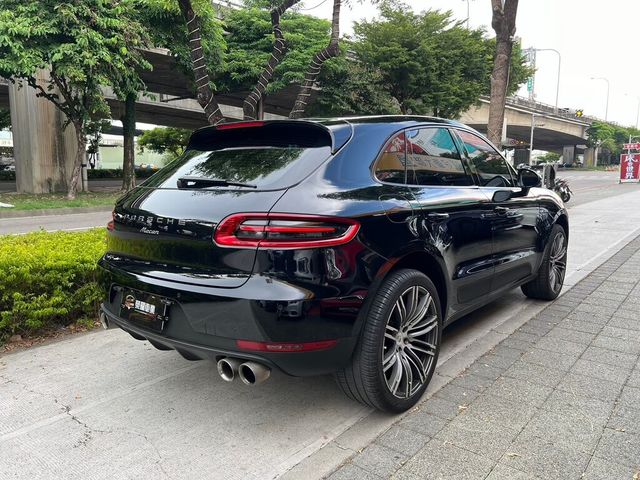 PORSCHE保時捷 MACAN  第5張相片