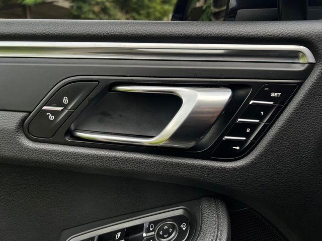 PORSCHE保時捷 MACAN  第16張相片