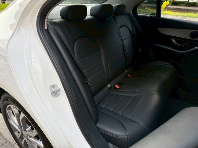 M-BENZ賓士 C200  第13張相片