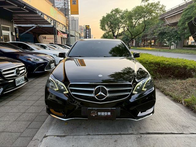 M-BENZ賓士 E200  第2張相片