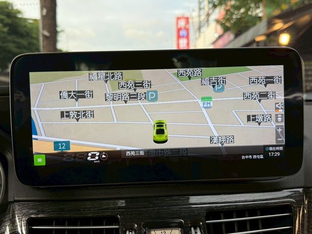 M-BENZ賓士 E200  第19張相片