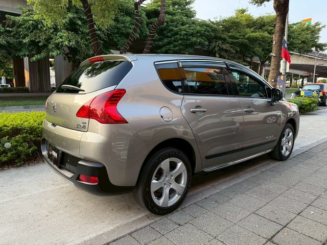 PEUGEOT寶獅 3008  第6張相片