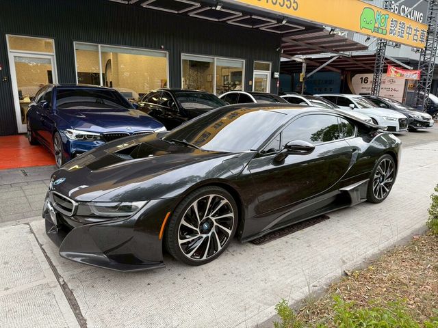 BMW寶馬 I8  第3張相片