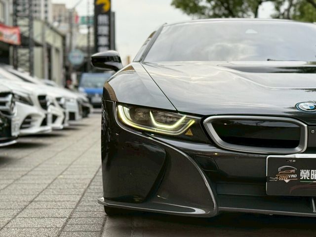 BMW寶馬 I8  第10張相片