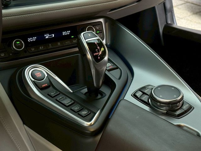 BMW寶馬 I8  第15張相片