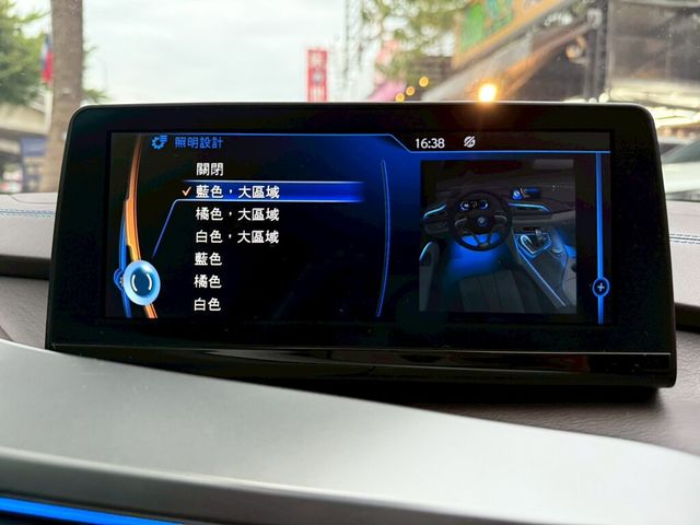 BMW寶馬 I8  第19張相片