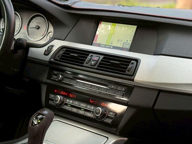 BMW寶馬 520I TOURING  第16張相片