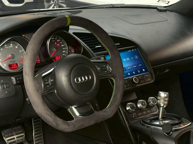 AUDI奧迪 R8  第13張相片