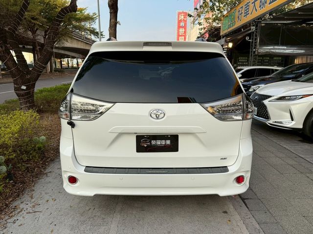 TOYOTA豐田 SIENNA  第5張相片