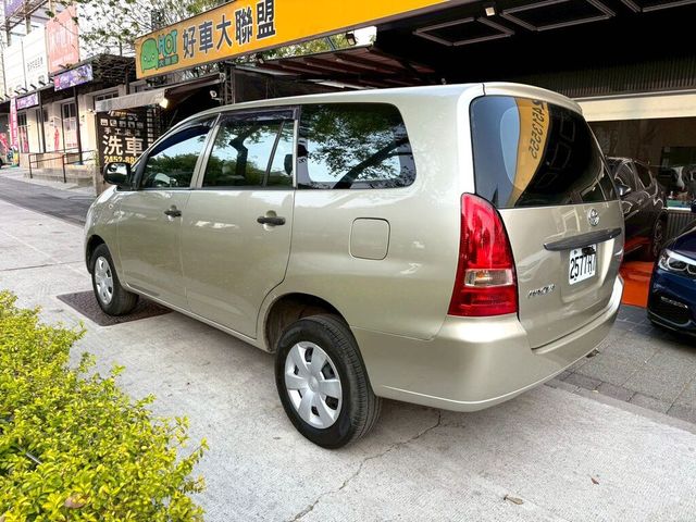 TOYOTA豐田 INNOVA  第6張相片