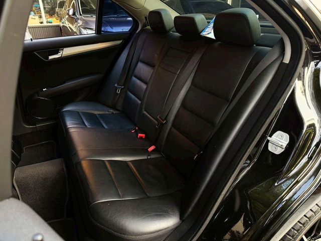 M-BENZ賓士 C300  第11張相片