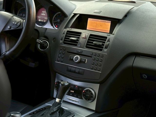 M-BENZ賓士 C300  第15張相片