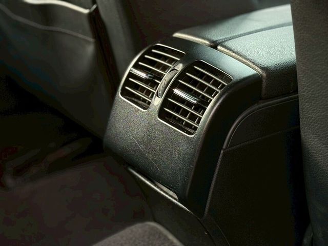 M-BENZ賓士 C300  第17張相片