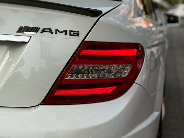 M-BENZ賓士 C63 AMG  第9張相片