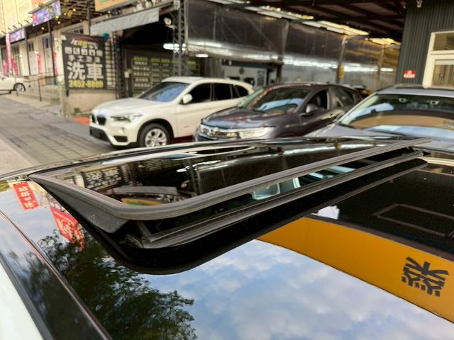 M-BENZ賓士 C63 AMG  第14張相片