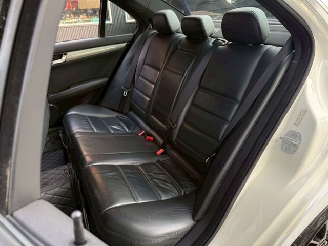 M-BENZ賓士 C63 AMG  第16張相片