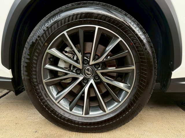 LEXUS凌志 NX200  第9張相片