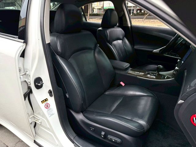 LEXUS凌志 IS250  第11張相片