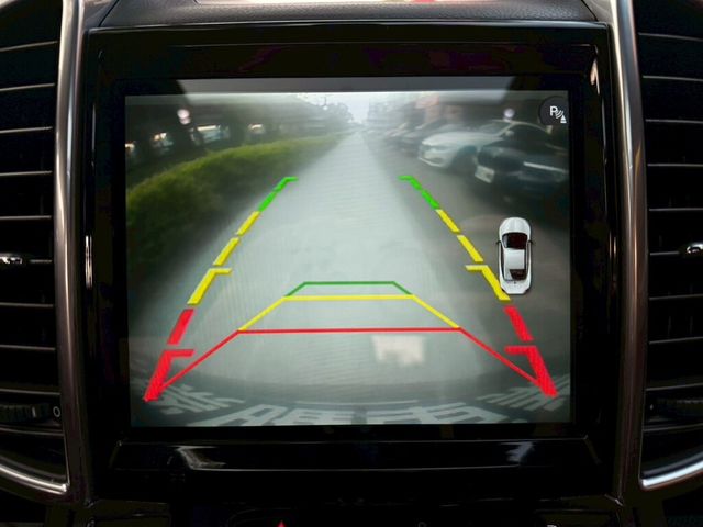 PORSCHE保時捷 CAYENNE  第15張相片