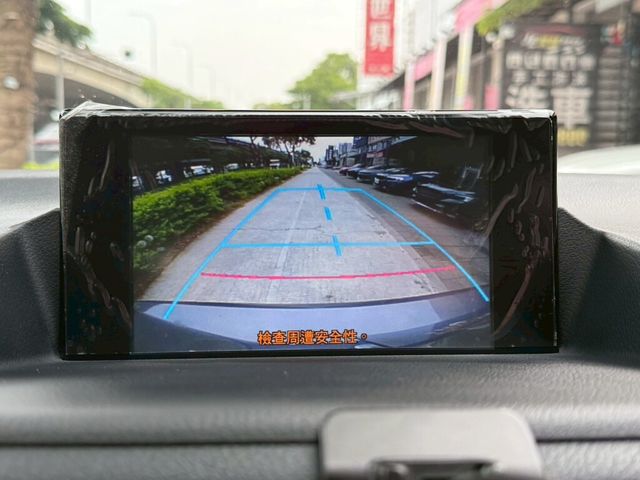 LEXUS凌志 CT200H  第17張相片