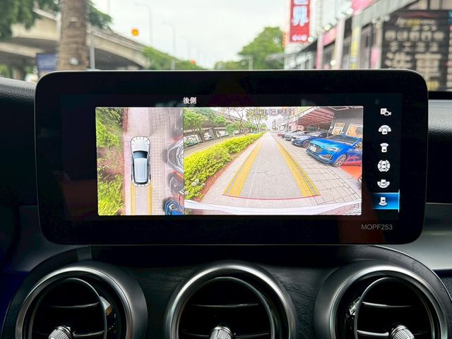 M-BENZ賓士 GLC300  第16張相片