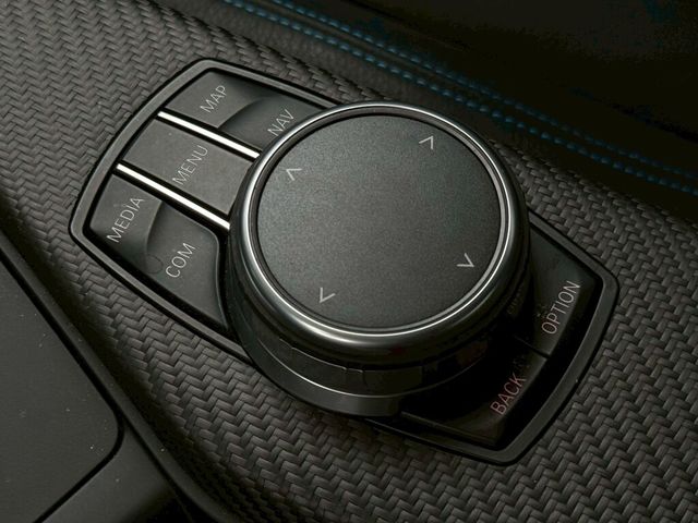 BMW寶馬 M2 COUPE  第17張相片