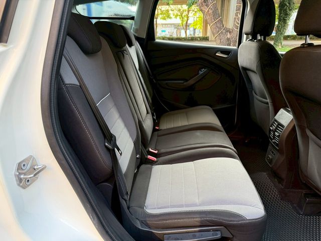 FORD福特 KUGA  第12張相片