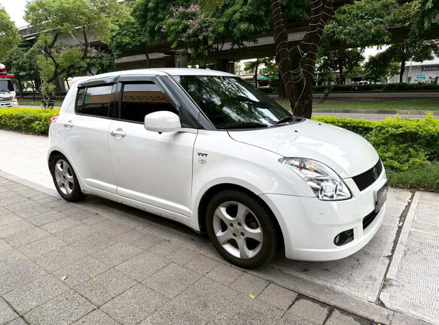 SUZUKI鈴木 SWIFT  第3張相片