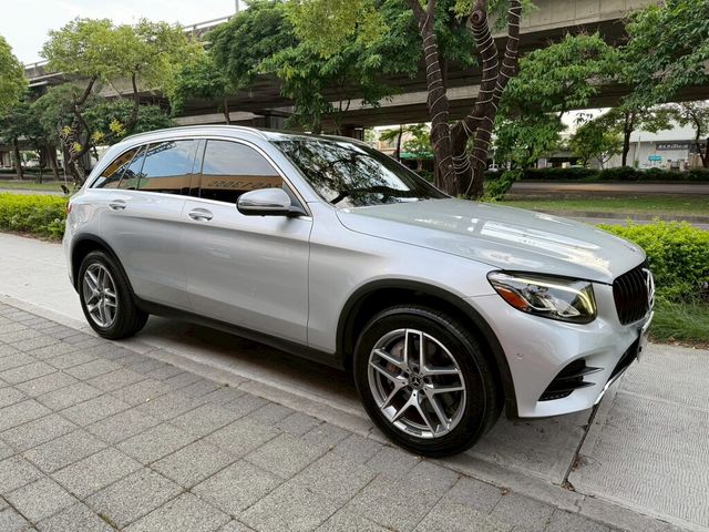 M-BENZ賓士 GLC300  第3張相片