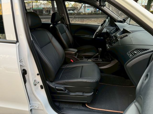 MITSUBISHI三菱 ZINGER  第16張相片