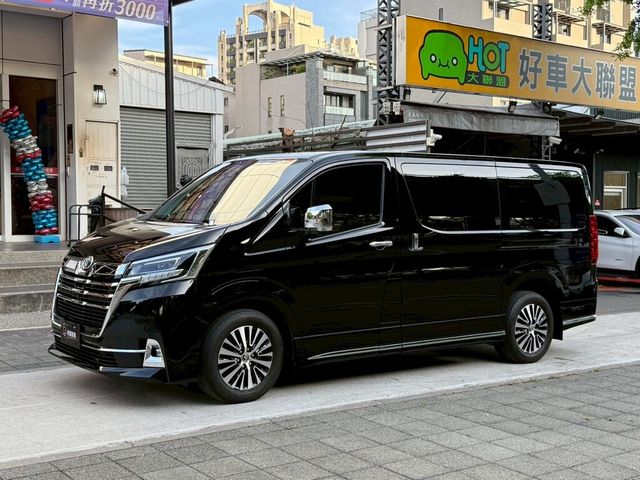 TOYOTA豐田 GRANVIA  第4張相片