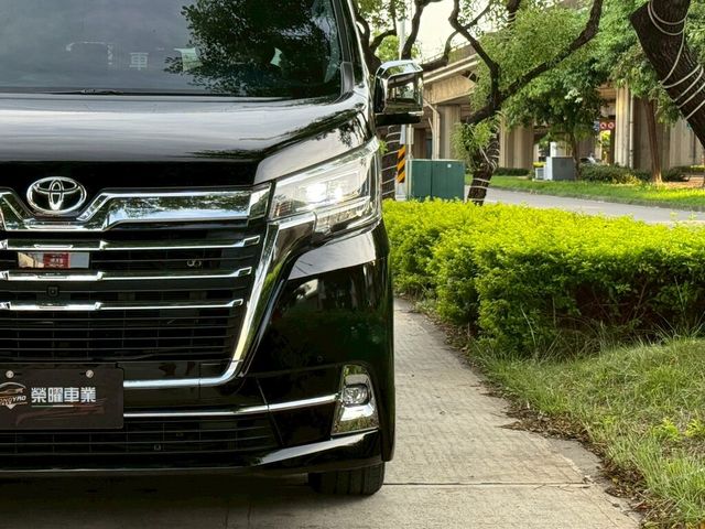 TOYOTA豐田 GRANVIA  第8張相片