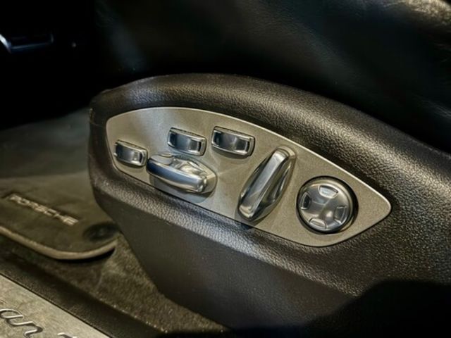 PORSCHE保時捷 MACAN TURBO  第16張相片