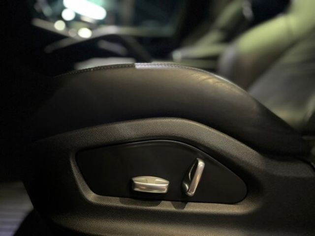 PORSCHE保時捷 CAYENNE  第17張相片