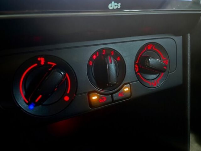 VOLKSWAGEN福斯 POLO  第10張相片