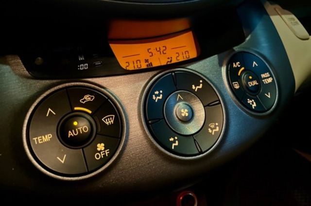 TOYOTA豐田 RAV4  第10張相片