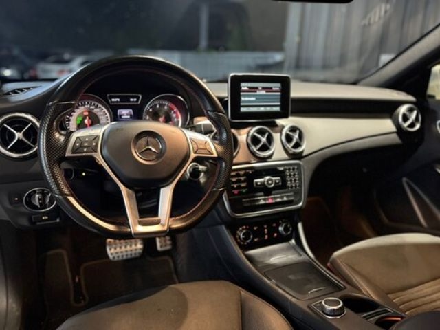 M-BENZ賓士 GLA200  第7張相片
