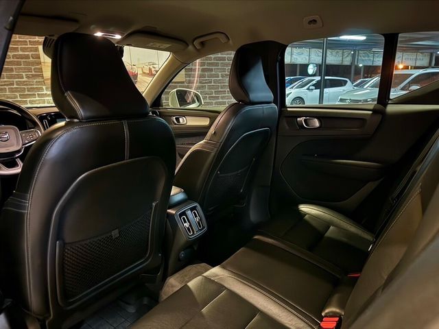 VOLVO富豪 XC40  第9張相片