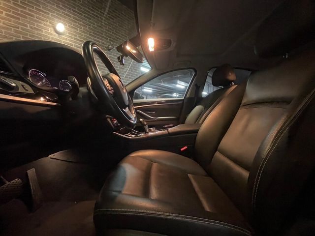 BMW寶馬 520I  第8張相片