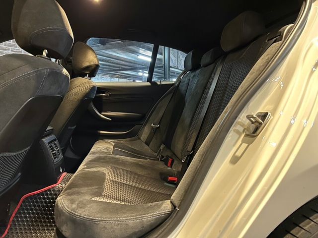 BMW寶馬 120I  第8張相片