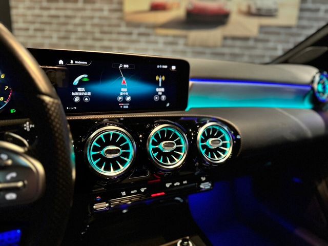 M-BENZ賓士 A250  第16張相片