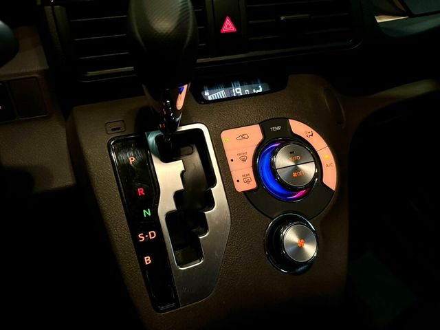 TOYOTA豐田 SIENTA  第16張相片