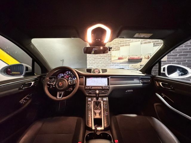 PORSCHE保時捷 MACAN  第7張相片